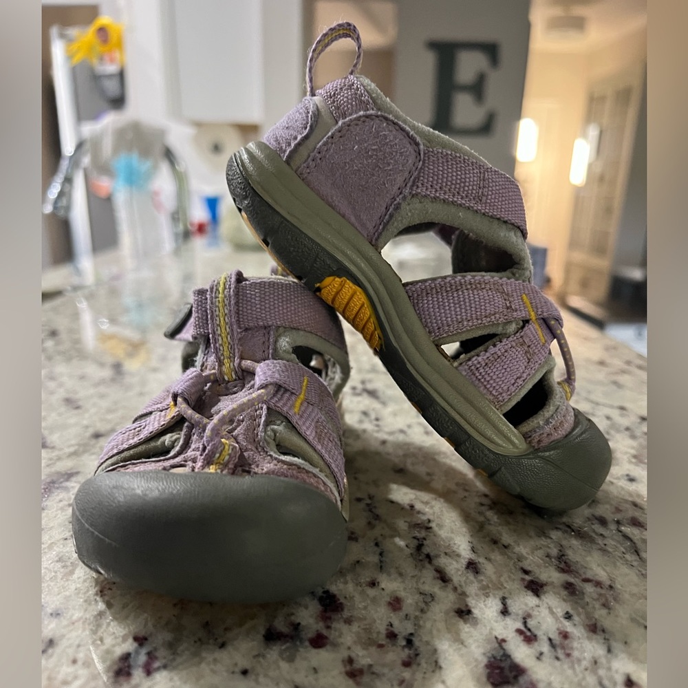 Keen toddler shoes